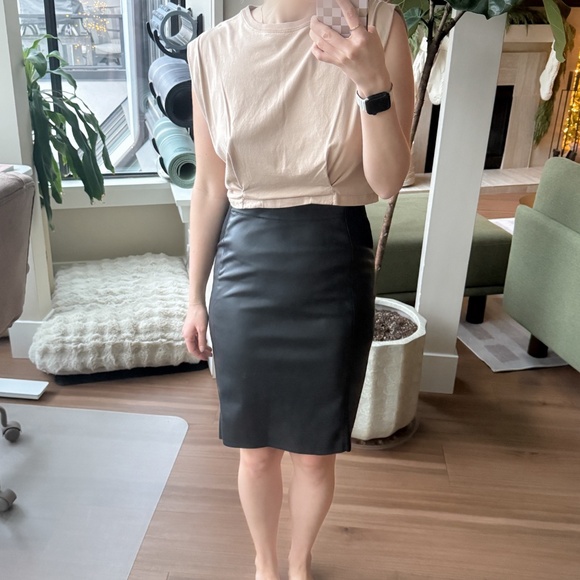 Vero Moda pleather skirt - Picture 2 of 4